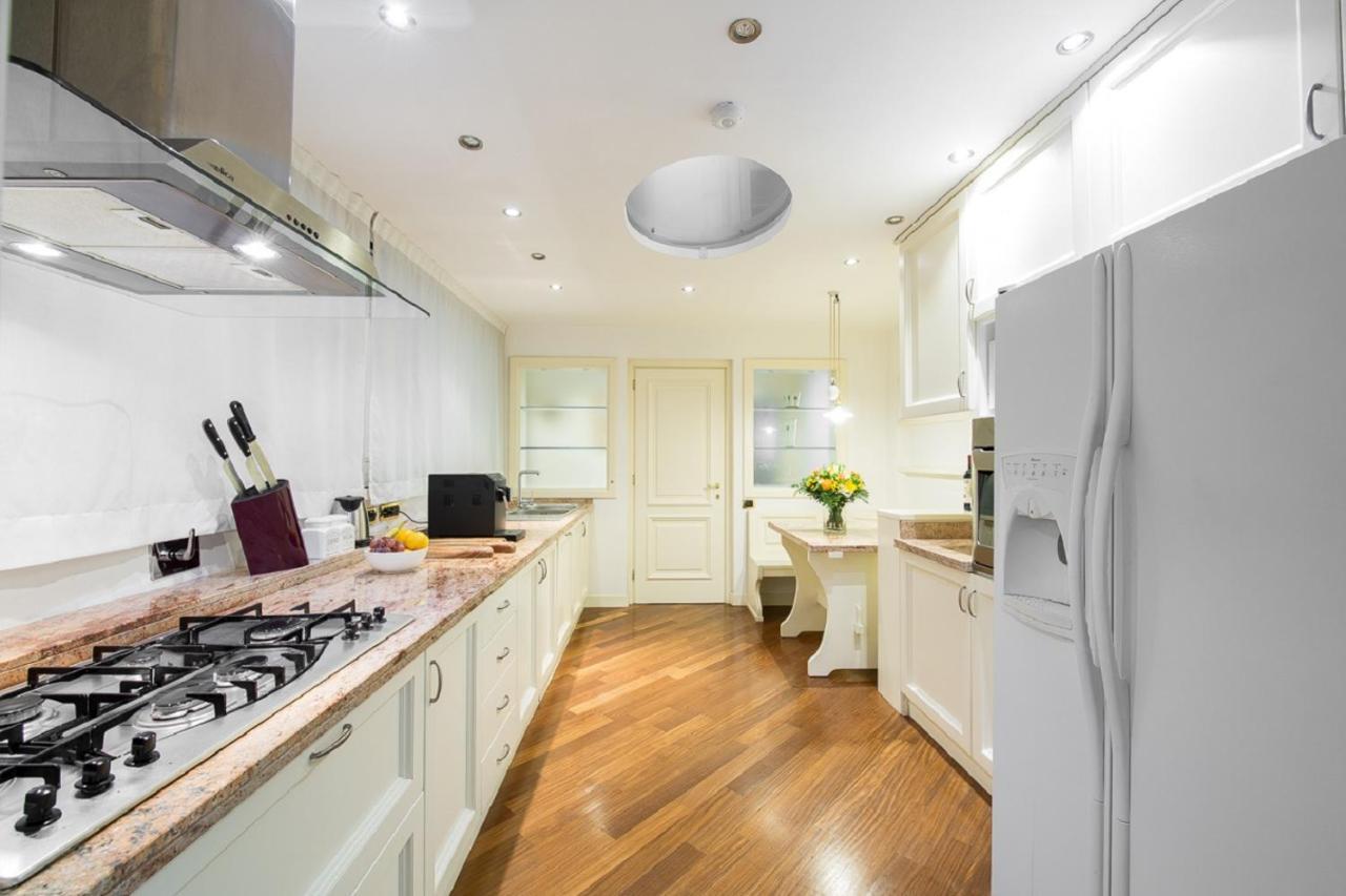47Luxury Suites - Colosseo Рим Экстерьер фото